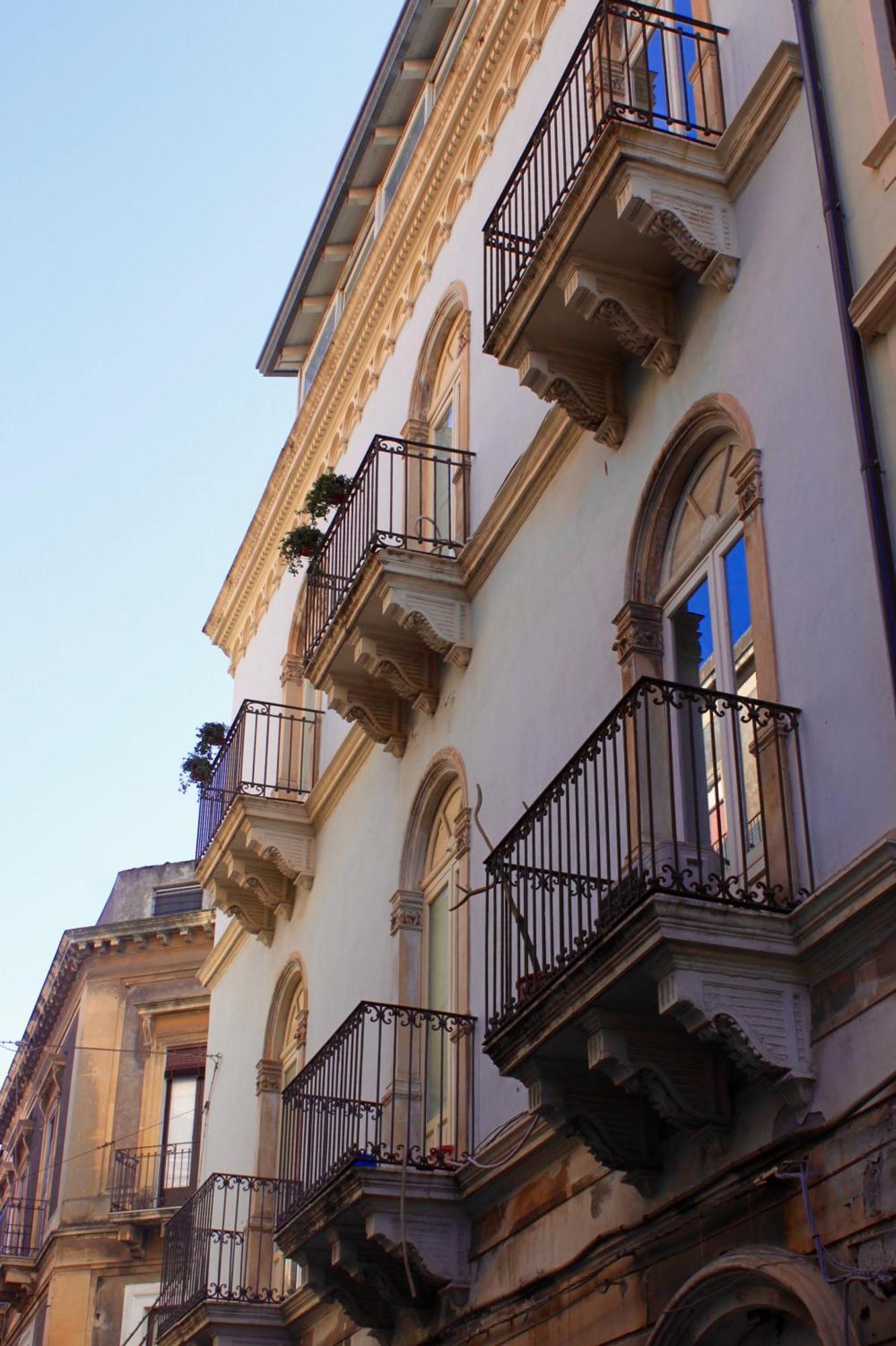 Civita Boutique Catánia Buitenkant foto