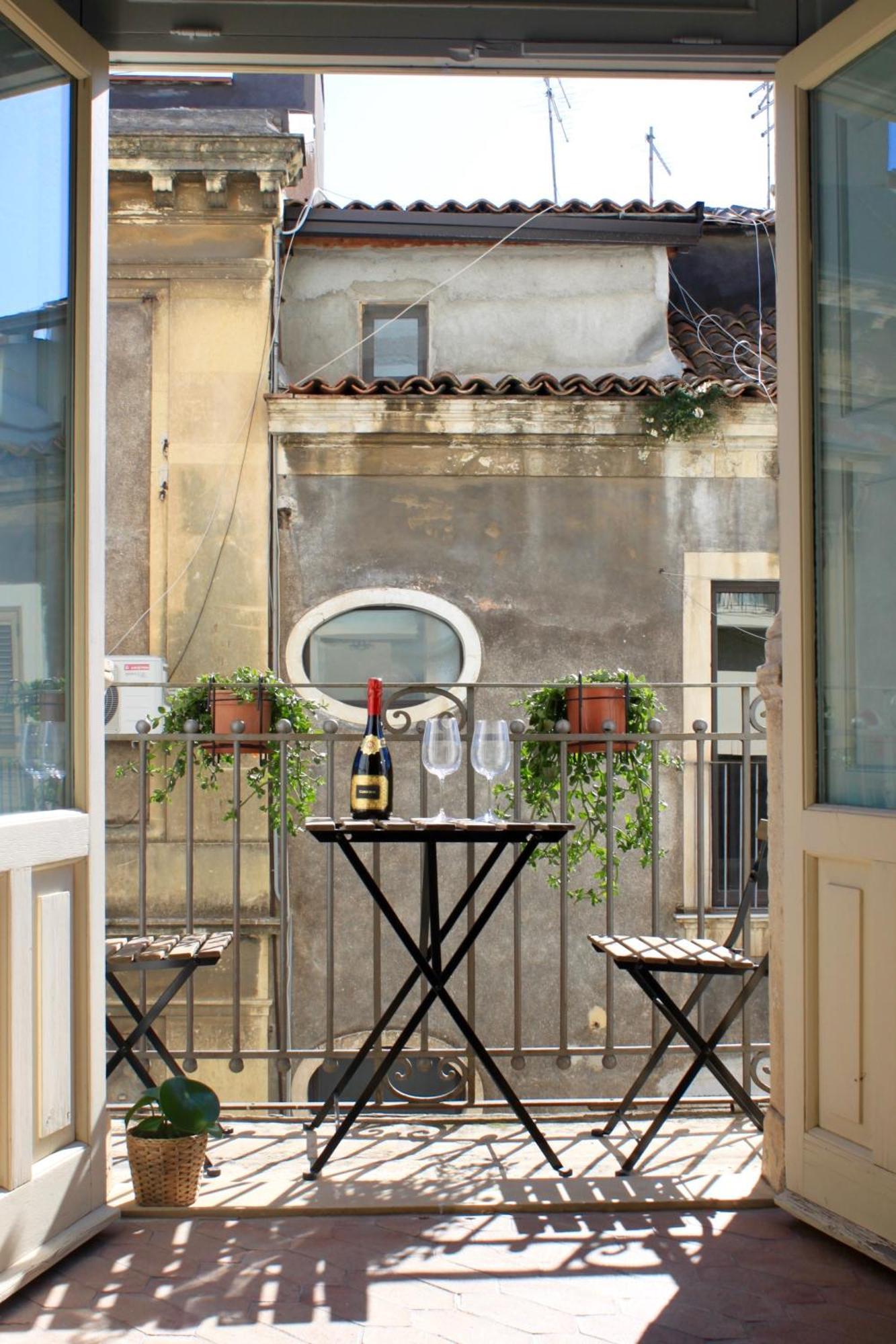 Civita Boutique Catánia Buitenkant foto